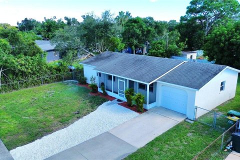 Villa ou maison à Sarasota, Floride 3 chambres, 111.58 m2 № 2416923