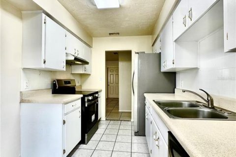 Villa ou maison à vendre à Sarasota, Floride: 3 chambres, 111.58 m2 № 2416923 - photo 9