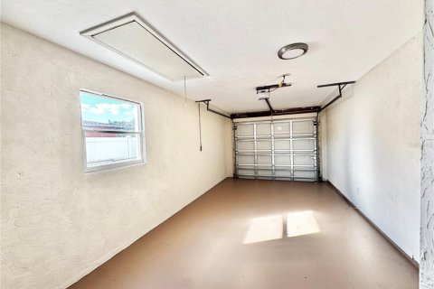 Villa ou maison à vendre à Sarasota, Floride: 3 chambres, 111.58 m2 № 2416923 - photo 19