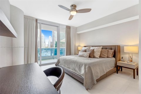 Condo in Miami, Florida, 2 bedrooms  № 1972295 - photo 21