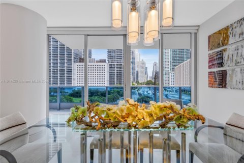 Condo in Miami, Florida, 2 bedrooms  № 1972295 - photo 8