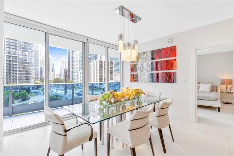 Condo in Miami, Florida, 2 bedrooms  № 1972295 - photo 9