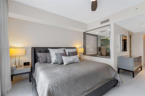 Condo in Miami, Florida, 2 bedrooms  № 1972295 - photo 22