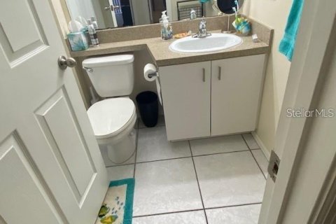 Condominio en alquiler en Sarasota, Florida, 2 dormitorios, 91.04 m2 № 1580287 - foto 16