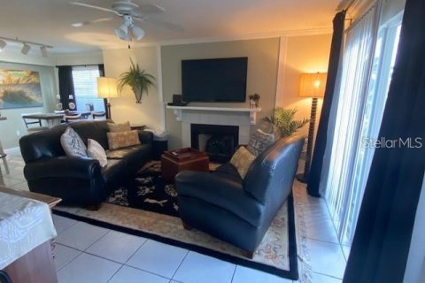 Condominio en alquiler en Sarasota, Florida, 2 dormitorios, 91.04 m2 № 1580287 - foto 4