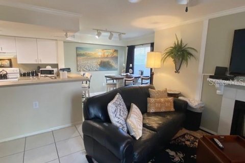 Condominio en alquiler en Sarasota, Florida, 2 dormitorios, 91.04 m2 № 1580287 - foto 5