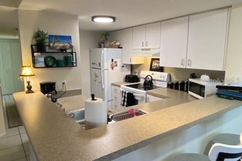 Condominio en alquiler en Sarasota, Florida, 2 dormitorios, 91.04 m2 № 1580287 - foto 6