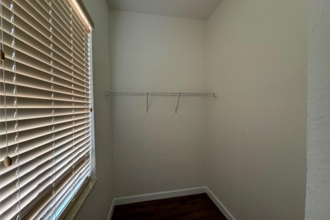 Casa en alquiler en Cutler Bay, Florida, 5 dormitorios, 438.22 m2 № 1188762 - foto 1