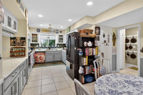 House in Sun City Center, Florida 3 bedrooms, 218.69 sq.m. № 2097019 - photo 24
