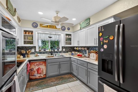 House in Sun City Center, Florida 3 bedrooms, 218.69 sq.m. № 2097019 - photo 27