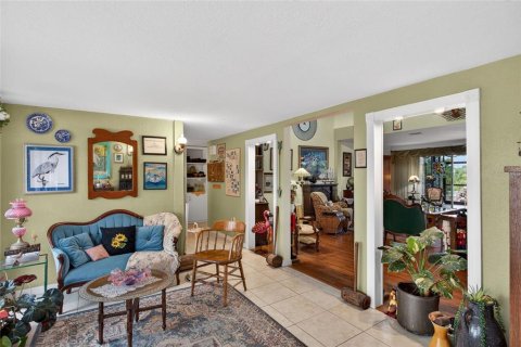 House in Sun City Center, Florida 3 bedrooms, 218.69 sq.m. № 2097019 - photo 9