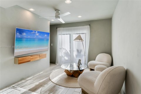 Casa en venta en North Bay Village, Florida, 4 dormitorios, 160.91 m2 № 2247845 - foto 22