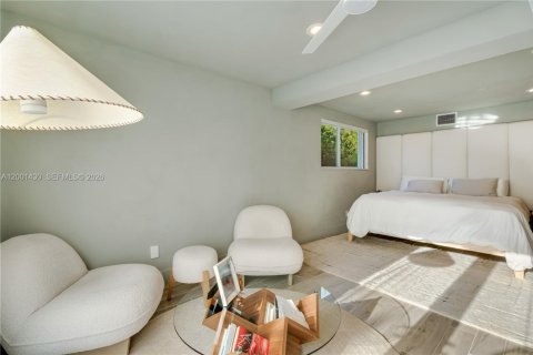 Casa en venta en North Bay Village, Florida, 4 dormitorios, 160.91 m2 № 2247845 - foto 23