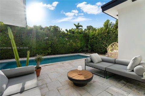 Casa en venta en North Bay Village, Florida, 4 dormitorios, 160.91 m2 № 2247845 - foto 30