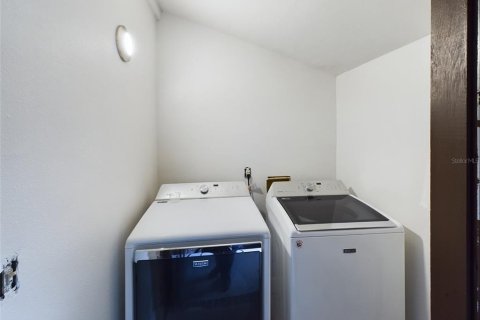 Touwnhouse à louer à Lakeland, Floride: 2 chambres, 107.58 m2 № 2433292 - photo 17