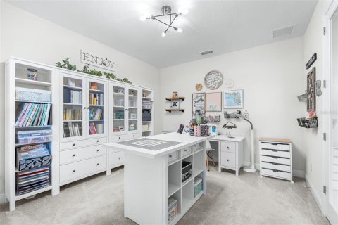 Casa en venta en Land O' Lakes, Florida, 5 dormitorios, 329.34 m2 № 1838556 - foto 8