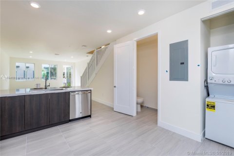 Copropriété à vendre à Doral, Floride: 3 chambres, 122.82 m2 № 1872491 - photo 5