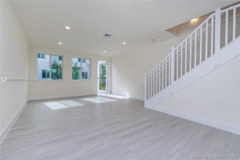 Copropriété à vendre à Doral, Floride: 3 chambres, 122.82 m2 № 1872491 - photo 1