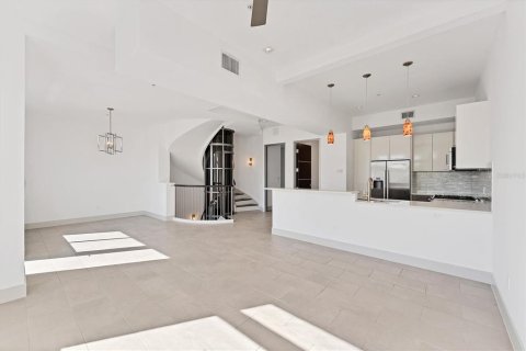 Adosado en alquiler en Sarasota, Florida, 3 dormitorios, 235.14 m2 № 1837787 - foto 7