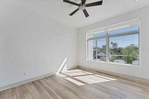 Adosado en alquiler en Sarasota, Florida, 3 dormitorios, 235.14 m2 № 1837787 - foto 16