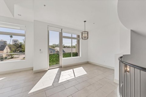 Adosado en alquiler en Sarasota, Florida, 3 dormitorios, 235.14 m2 № 1837787 - foto 12