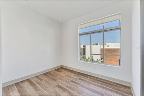 Adosado en alquiler en Sarasota, Florida, 3 dormitorios, 235.14 m2 № 1837787 - foto 24