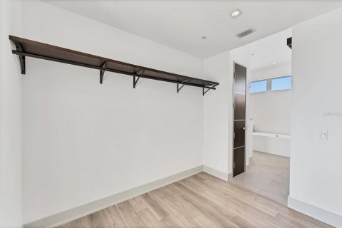 Adosado en alquiler en Sarasota, Florida, 3 dormitorios, 235.14 m2 № 1837787 - foto 19