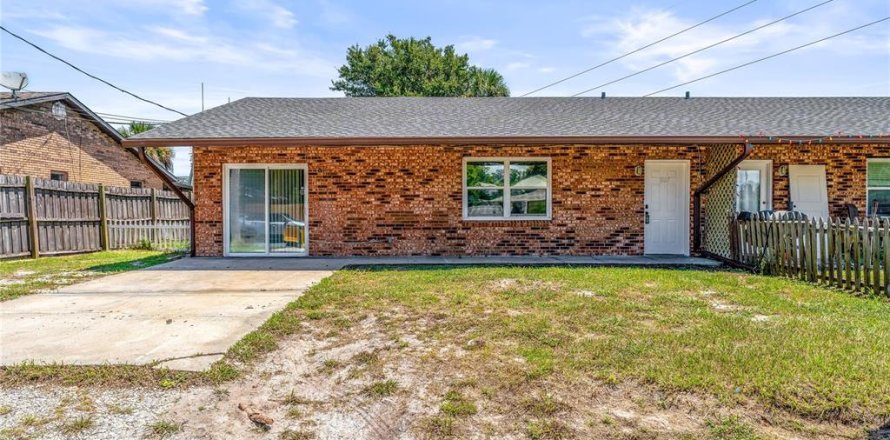 Casa en Edgewater, Florida 2 dormitorios, 110 m2 № 1901575