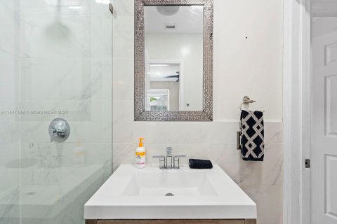 Villa ou maison à vendre à Miami, Floride: 3 chambres, 107.21 m2 № 1856906 - photo 27