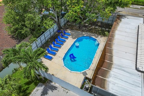 Villa ou maison à vendre à Miami, Floride: 3 chambres, 107.21 m2 № 1856906 - photo 8