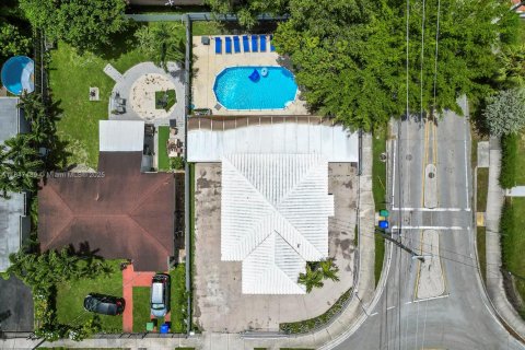 Villa ou maison à vendre à Miami, Floride: 3 chambres, 107.21 m2 № 1856906 - photo 7