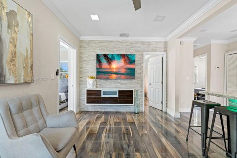 Villa ou maison à vendre à Miami, Floride: 3 chambres, 107.21 m2 № 1856906 - photo 10