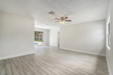 Villa ou maison à vendre à Clearwater, Floride: 3 chambres, 103.77 m2 № 1916634 - photo 16