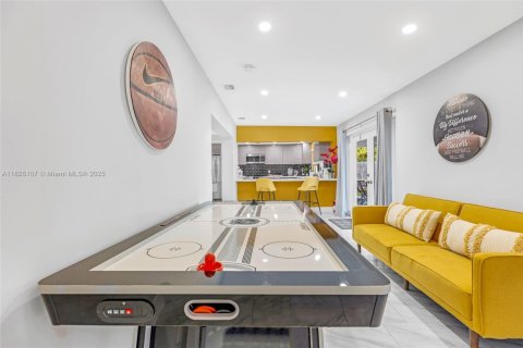 Casa en venta en Fort Lauderdale, Florida, 4 dormitorios, 184.32 m2 № 1794181 - foto 16
