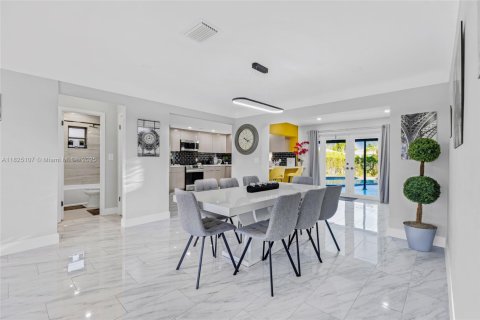 Casa en venta en Fort Lauderdale, Florida, 4 dormitorios, 184.32 m2 № 1794181 - foto 6
