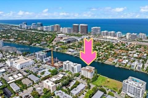 Condo in Bay Harbor Islands, Florida, 2 bedrooms  № 2057781 - photo 7