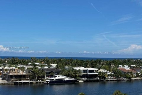 Condo in Aventura, Florida, 2 bedrooms № 1936648 - photo 1