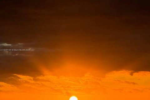 Condo in Aventura, Florida, 2 bedrooms № 1936648 - photo 8