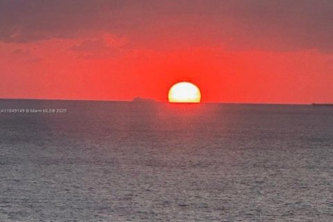 Condo in Aventura, Florida, 2 bedrooms № 1936648 - photo 6