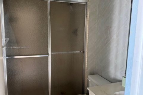 Condo in Aventura, Florida, 2 bedrooms № 1936648 - photo 15