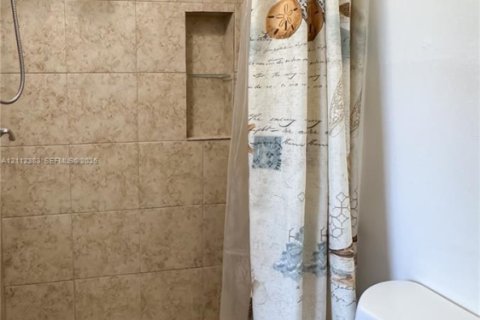 Villa ou maison à louer à Delray Beach, Floride: 3 chambres, 157.93 m2 № 2432547 - photo 12