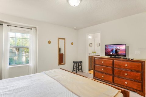 Adosado en venta en Kissimmee, Florida, 4 dormitorios, 195.28 m2 № 2128862 - foto 14