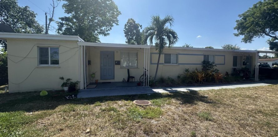 Immobilier commercial à Hollywood, Floride 1 chambre, 171.4 m2 № 1186397