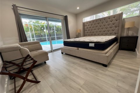 Casa en alquiler en Hollywood, Florida, 4 dormitorios, 172.98 m2 № 2014276 - foto 15