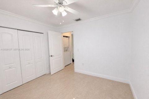 Condo in Miami, Florida, 2 bedrooms  № 2086322 - photo 20