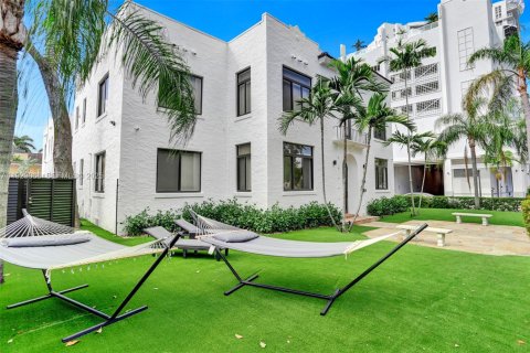 Villa ou maison à louer à Hollywood, Floride: 47.84 m2 № 1987452 - photo 7