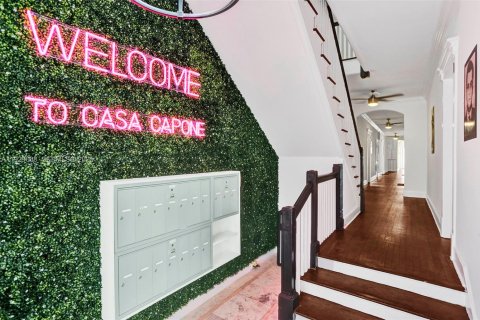 Villa ou maison à louer à Hollywood, Floride: 47.84 m2 № 1987452 - photo 10