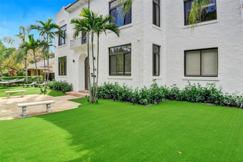 Villa ou maison à louer à Hollywood, Floride: 47.84 m2 № 1987452 - photo 8