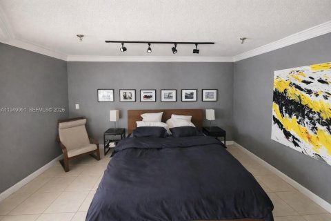 Condominio en venta en Miami, Florida, 1 dormitorio, 89.28 m2 № 2007507 - foto 7