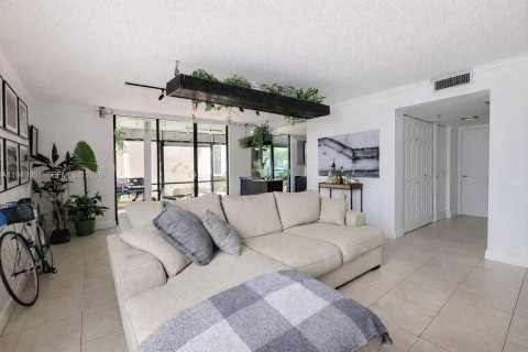 Condominio en venta en Miami, Florida, 1 dormitorio, 89.28 m2 № 2007507 - foto 10